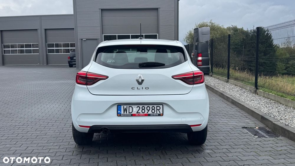 Renault Clio - 7