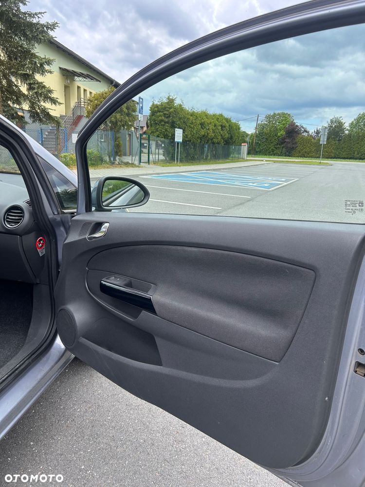 Opel Corsa 1.0 12V Cosmo - 6