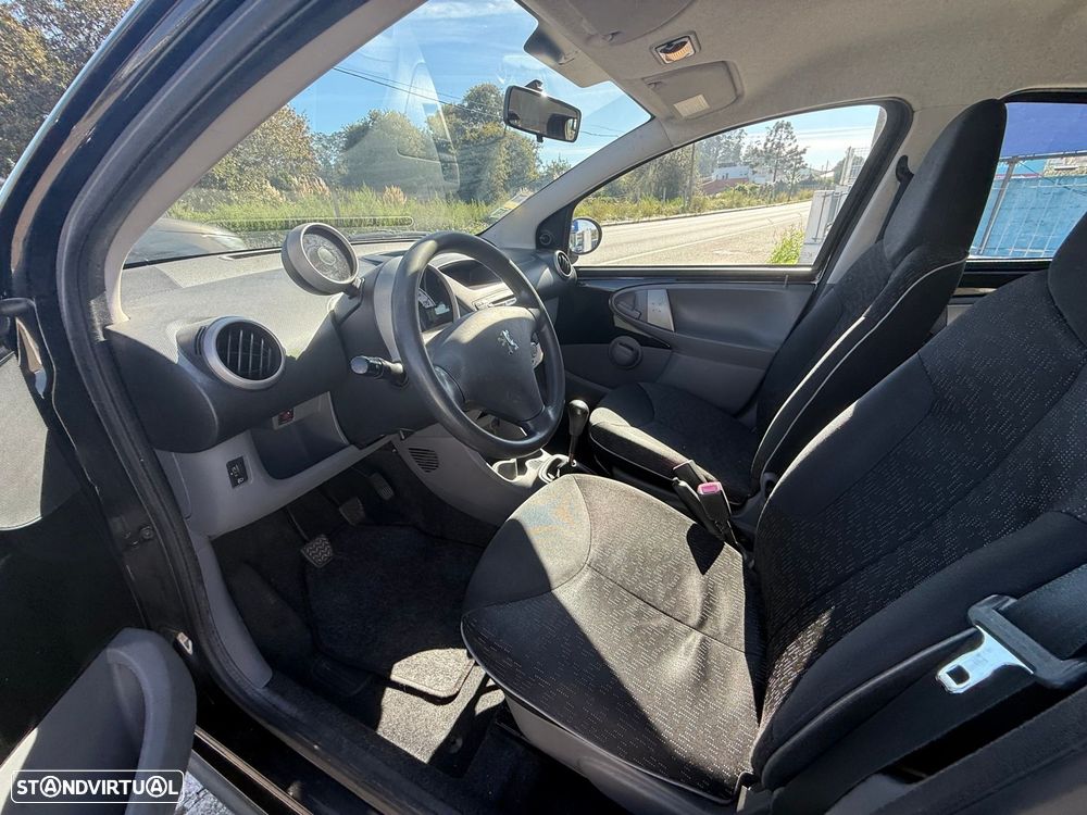 Peugeot 107 1.0 Black&Silver - 12