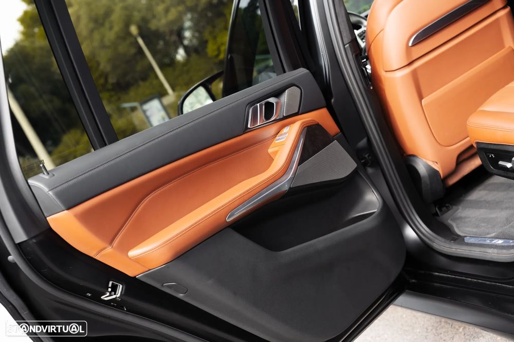 BMW X7 M M60i Pack Desportivo Pro - 33