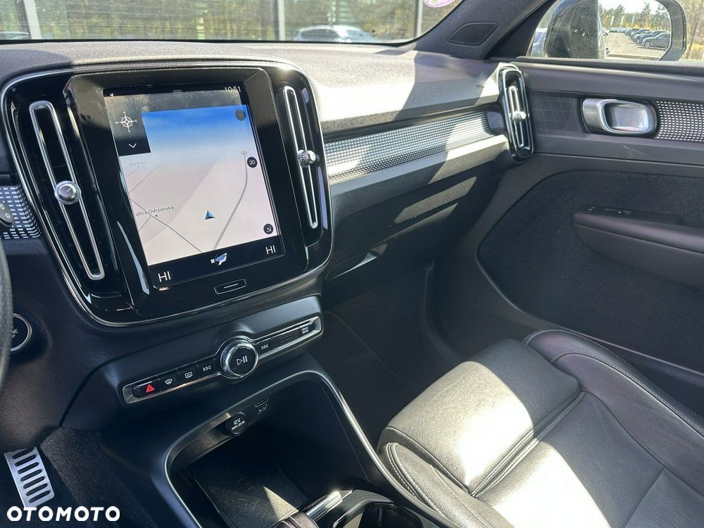 Volvo XC 40 - 21