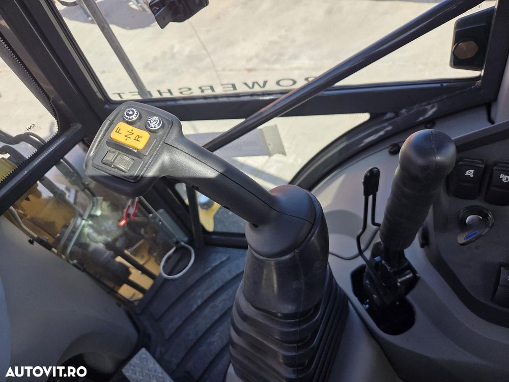 New Holland B110D NOU -nefolosit, FULL OPTION, Masa operatinoala 9,5 tone, motor 120CP euro6 cu Ad Blue, Certificat CE Atestat RAR, Cupa multifuncitonala 4x1, FURCI paleti, Brat excavare extensibil, anv MICHELIN, Aer cond, cutie POWERSHIFT, PROMOTIE 84900 EUR+T - 27