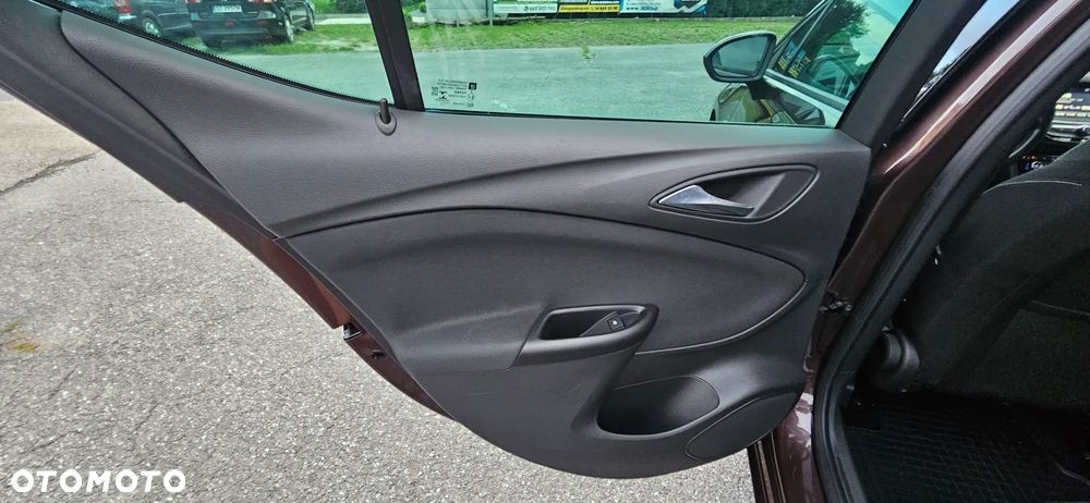 Opel Astra 1.4 Turbo Active - 10