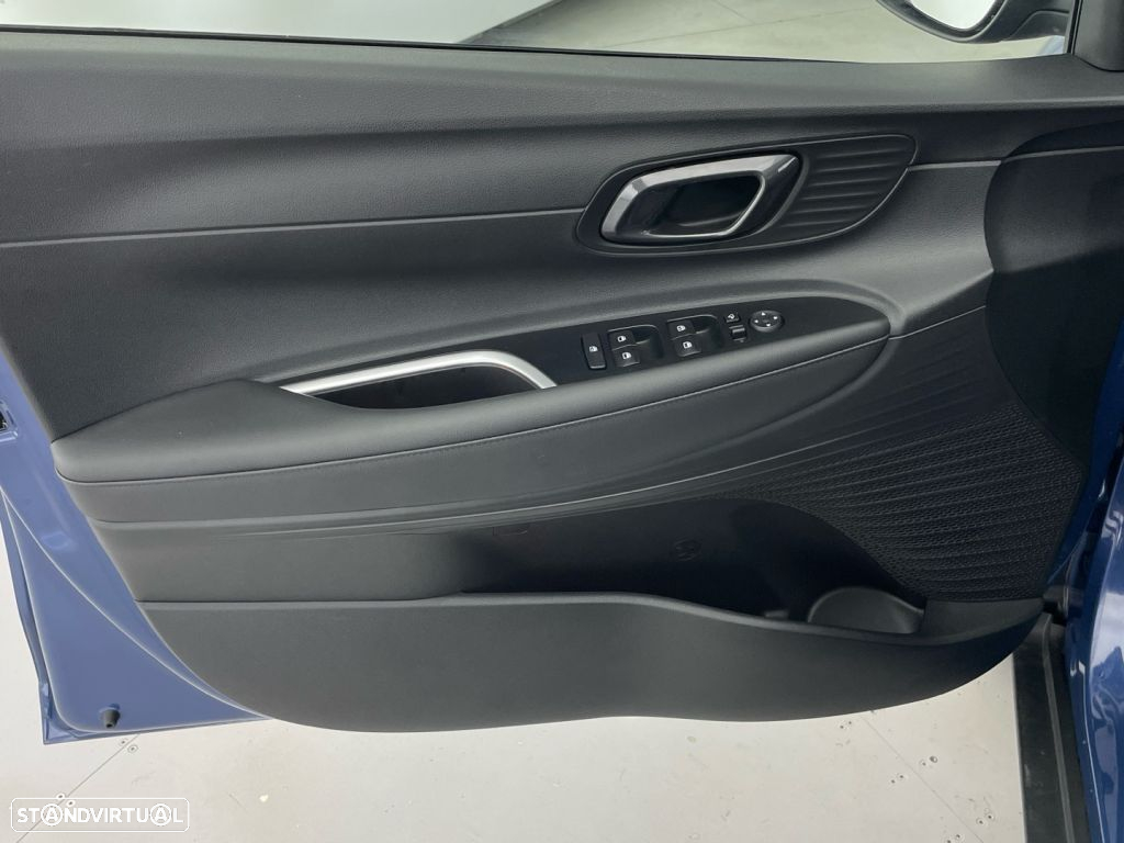 Hyundai Bayon 1.0 T-GDI Premium DCT - 18
