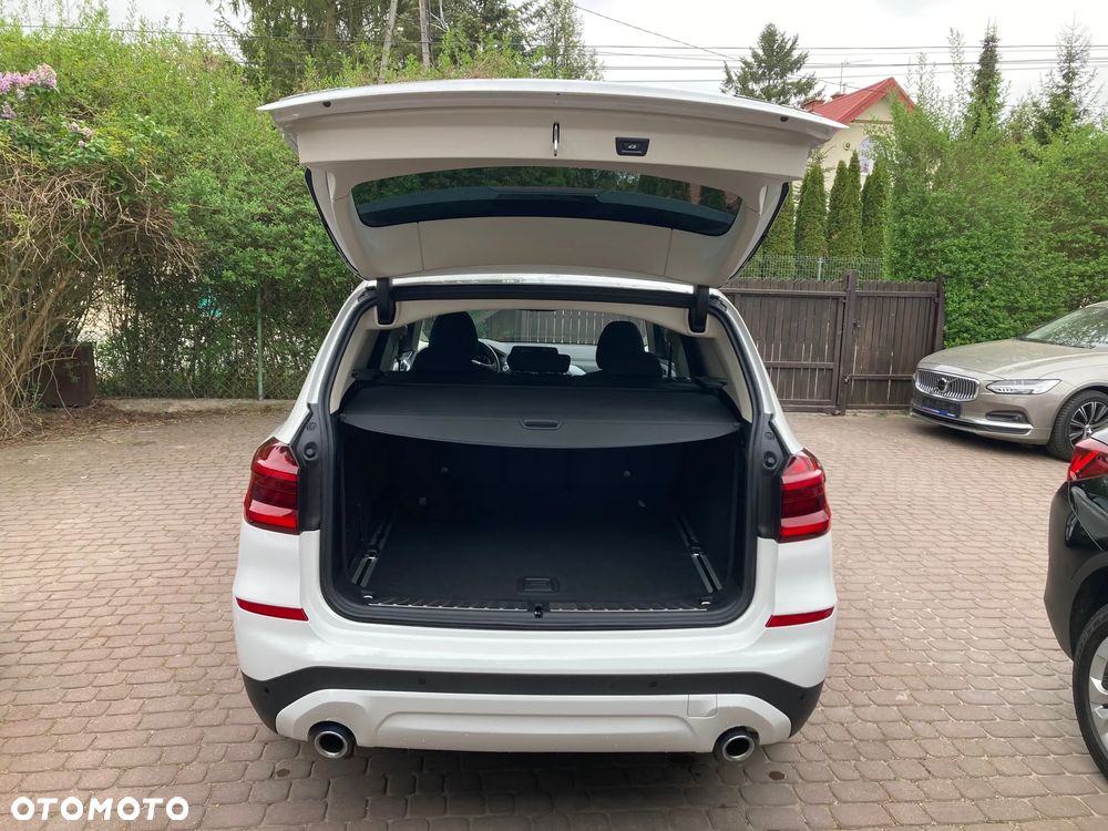 BMW X3 xDrive20d Advantage - 17