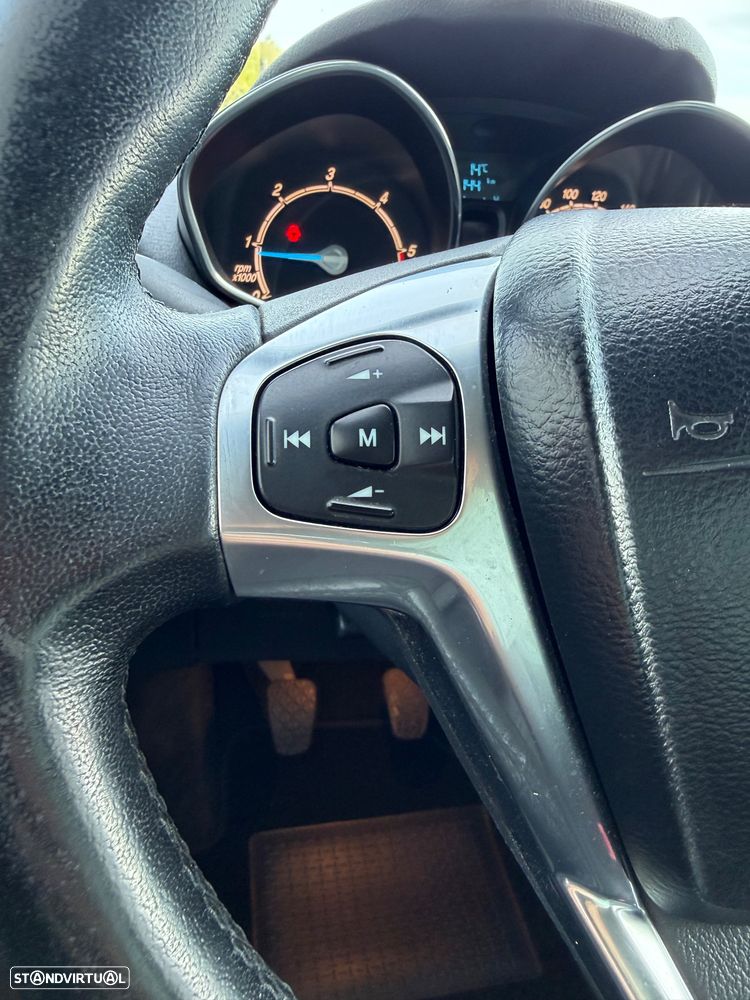 Ford Fiesta 1.5 TDCi Trend - 13