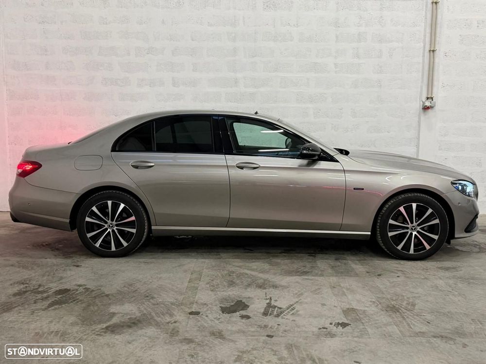 Mercedes-Benz E 300 de Avantgarde 4Matic - 4