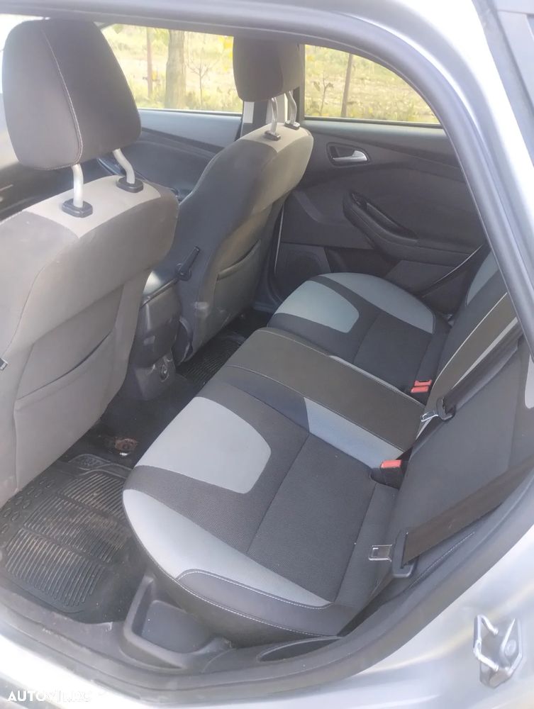 Ford Focus 2.0 TDCI DPF Powershift Titanium - 7