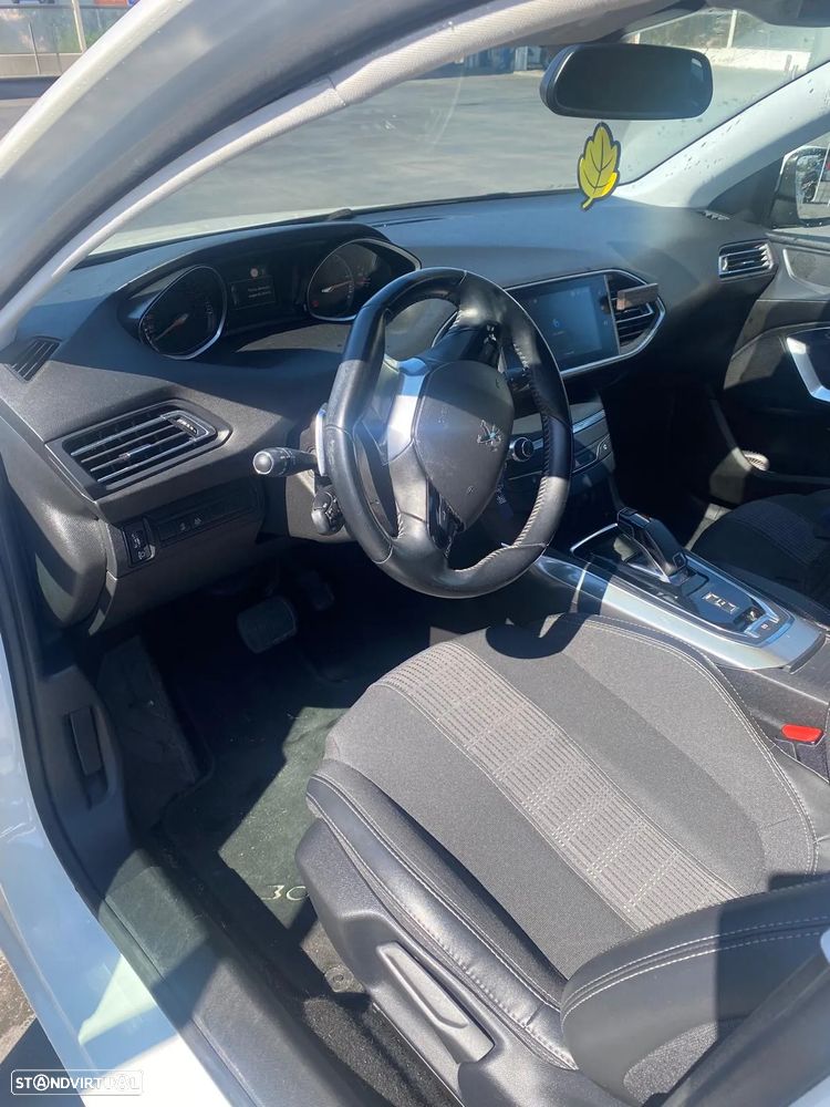 Peugeot 308 SW 1.5 BlueHDi GT Line EAT8 - 8