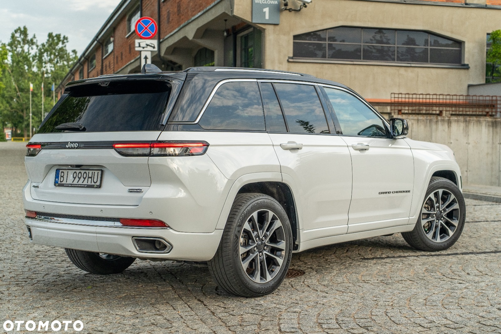 Jeep Grand Cherokee - 2