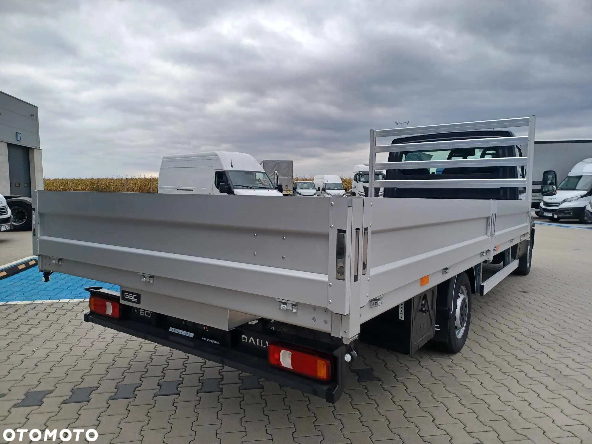 Iveco Daily 35S18H 3.0 Diesel 180 KM Skrzynia otwarta, GSC ZABUDOWY! - 2
