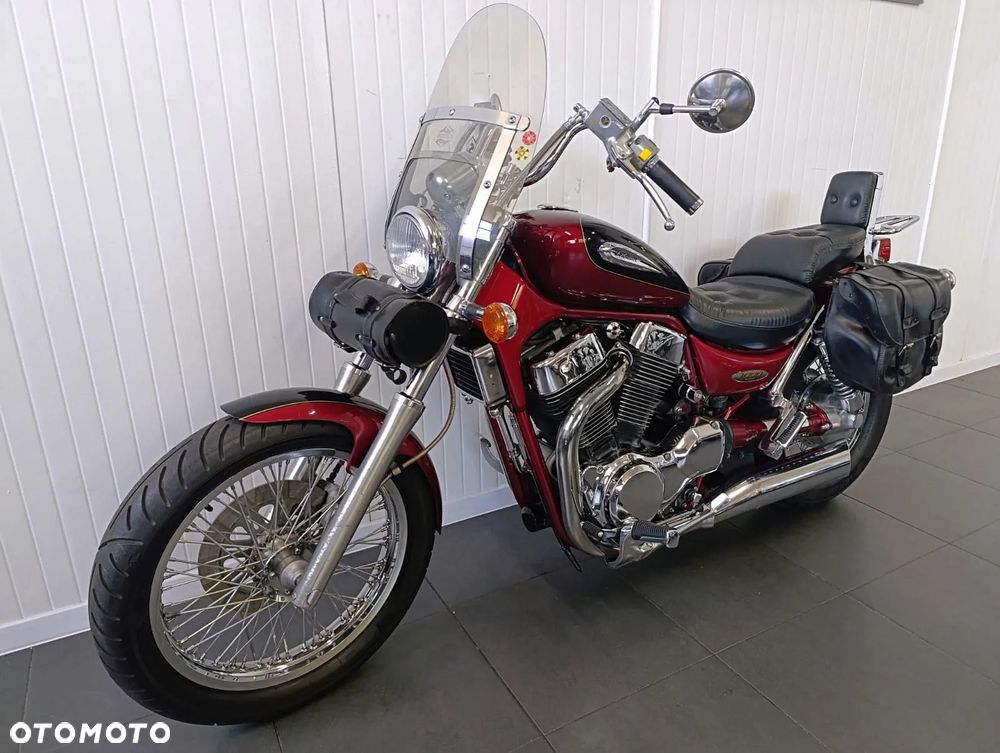 Suzuki Intruder - 6