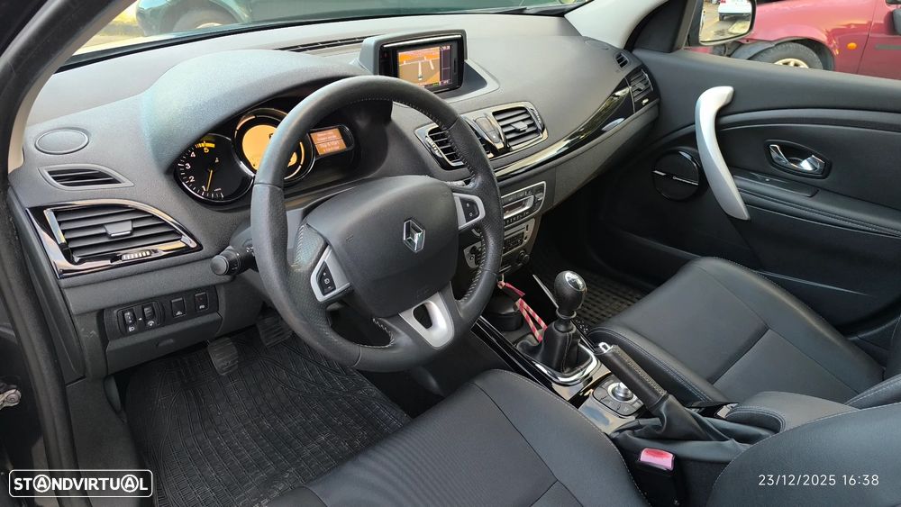 Renault Mégane ENERGY dCi 110 Start & Stop Bose Edition - 12