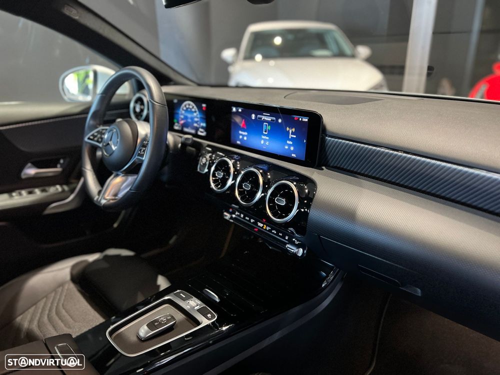 Mercedes-Benz A 250 e - 23