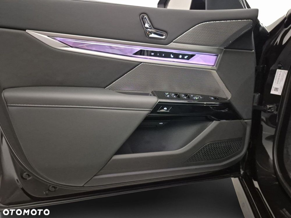 BMW Seria 7 - 12