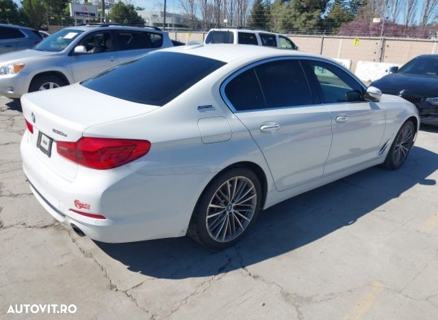 BMW Seria 5 520i Aut. - 4