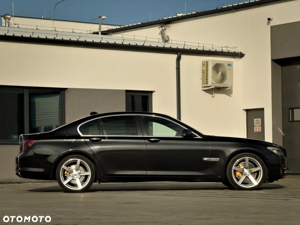 BMW Seria 7 740d - 11