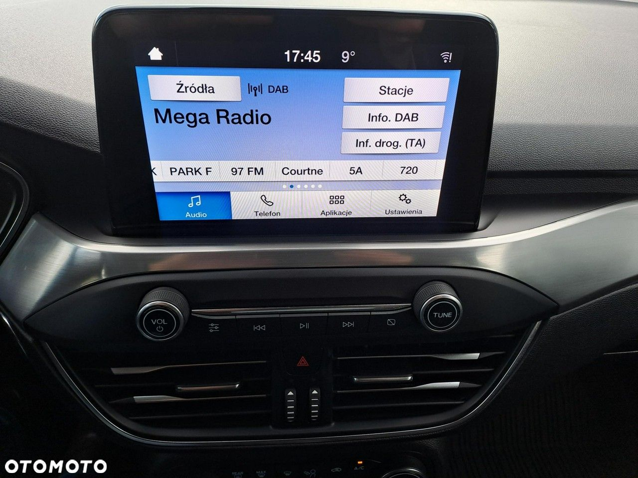 Ford Focus - 27