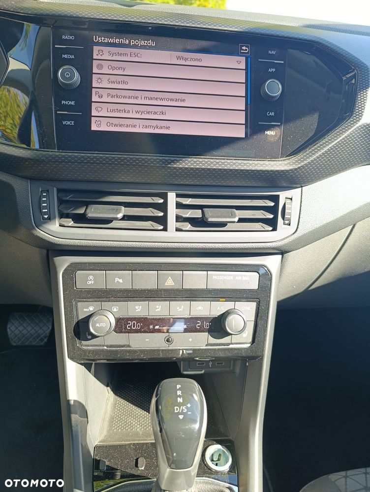 Volkswagen T-Cross - 18