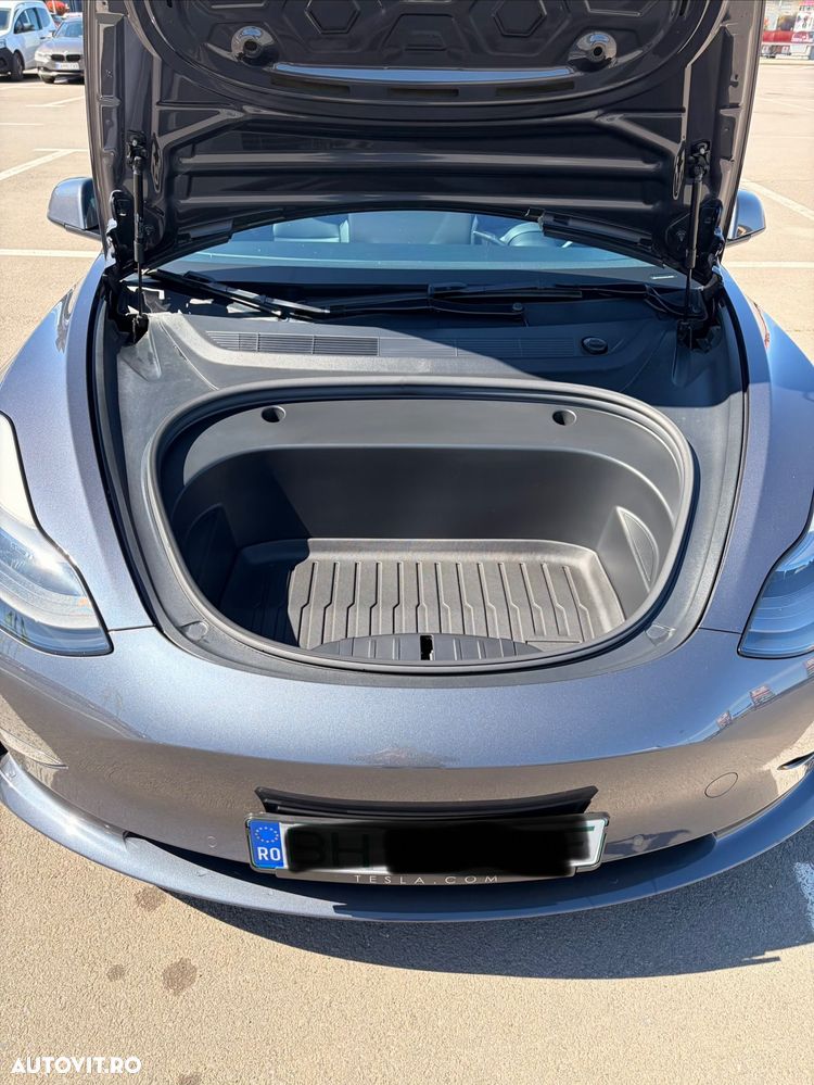 Tesla Model 3 Langstreckenbatterie Allradantrieb Dual Motor - 7