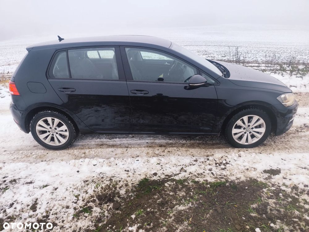 Volkswagen Golf - 5