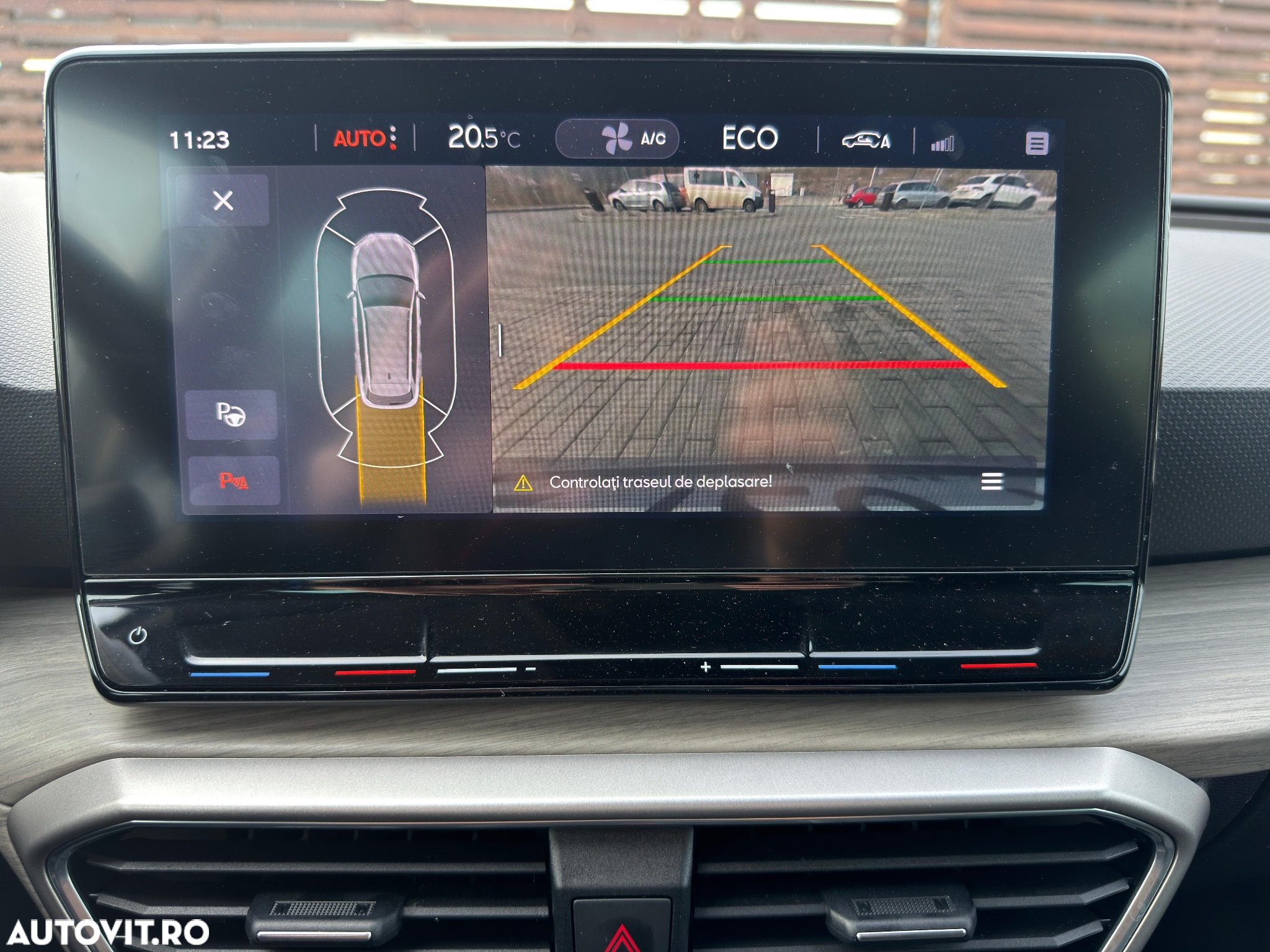 Seat Leon Sportstourer 1.4 e-Hybrid DSG Xcellence Plus - 9