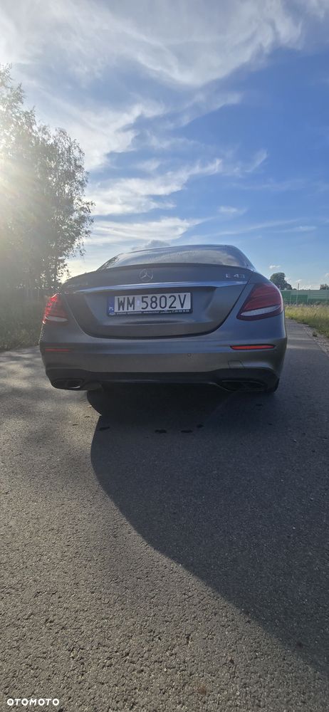 Mercedes-Benz Klasa E - 6
