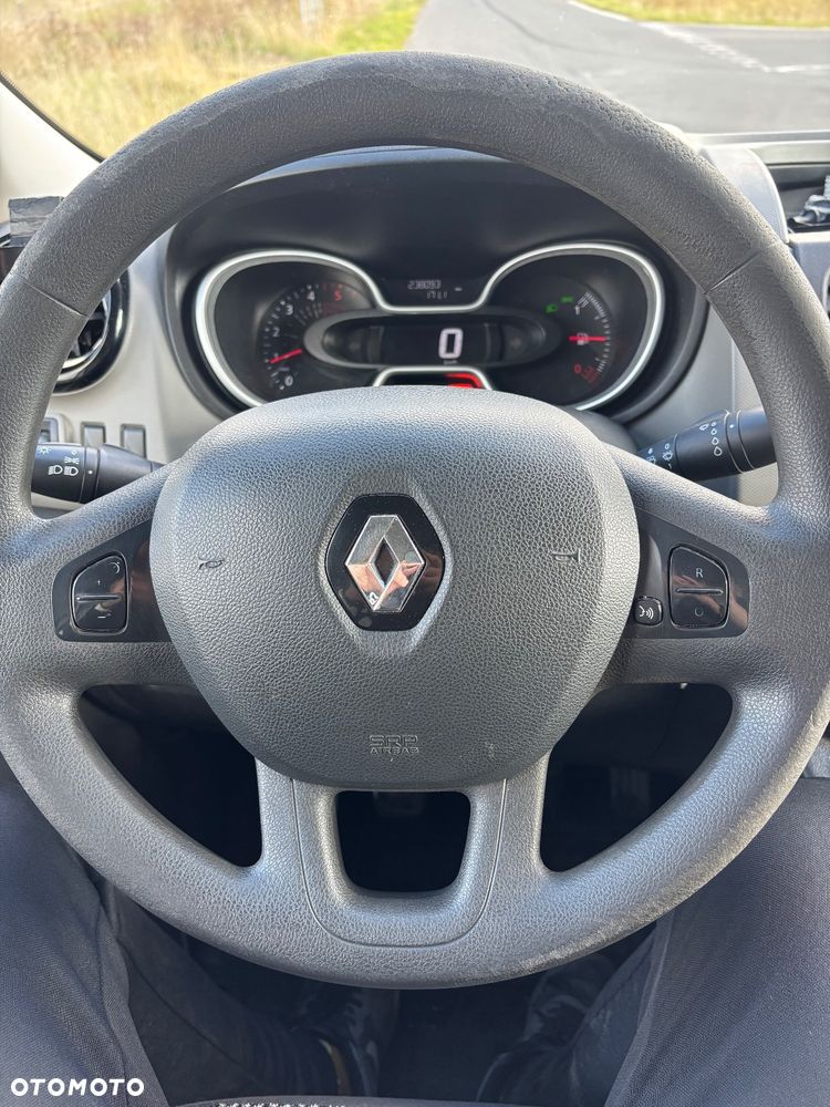 Renault Trafic - 13
