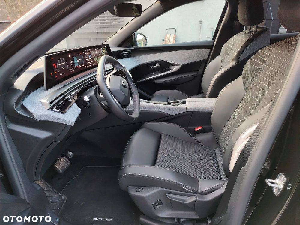 Peugeot 3008 1.2 PureTech mHEV Allure Pack S&S e-DCS6 - 22