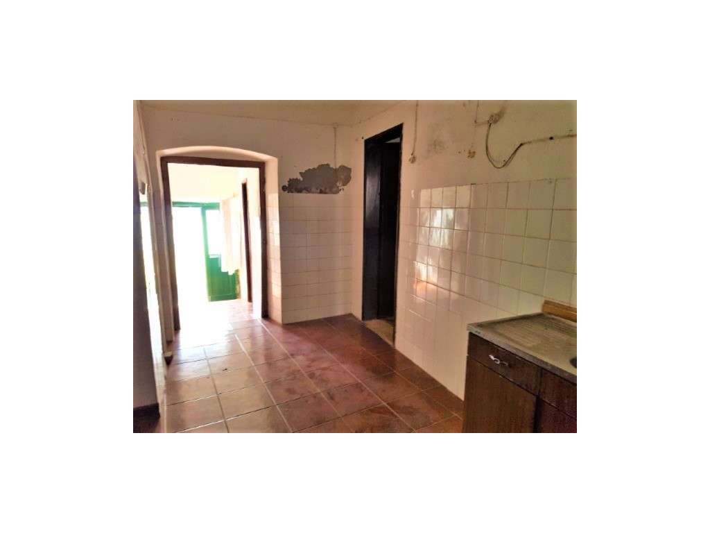 Moradia T2 com um pequeno pátio em Casa Branca - Grande imagem: 2/11