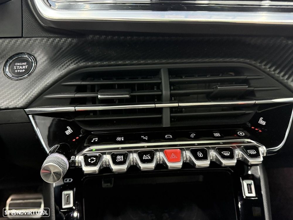 Peugeot e-2008 50 kWh GT - 31