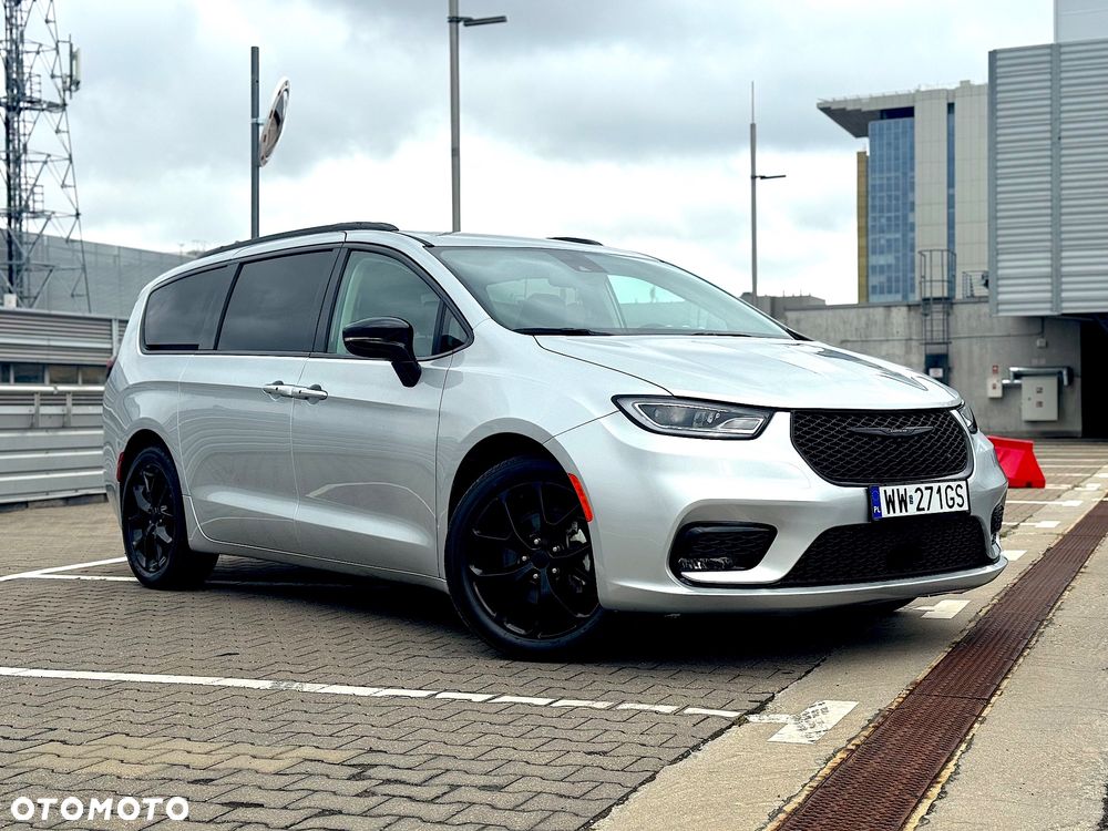 Chrysler Pacifica - 5