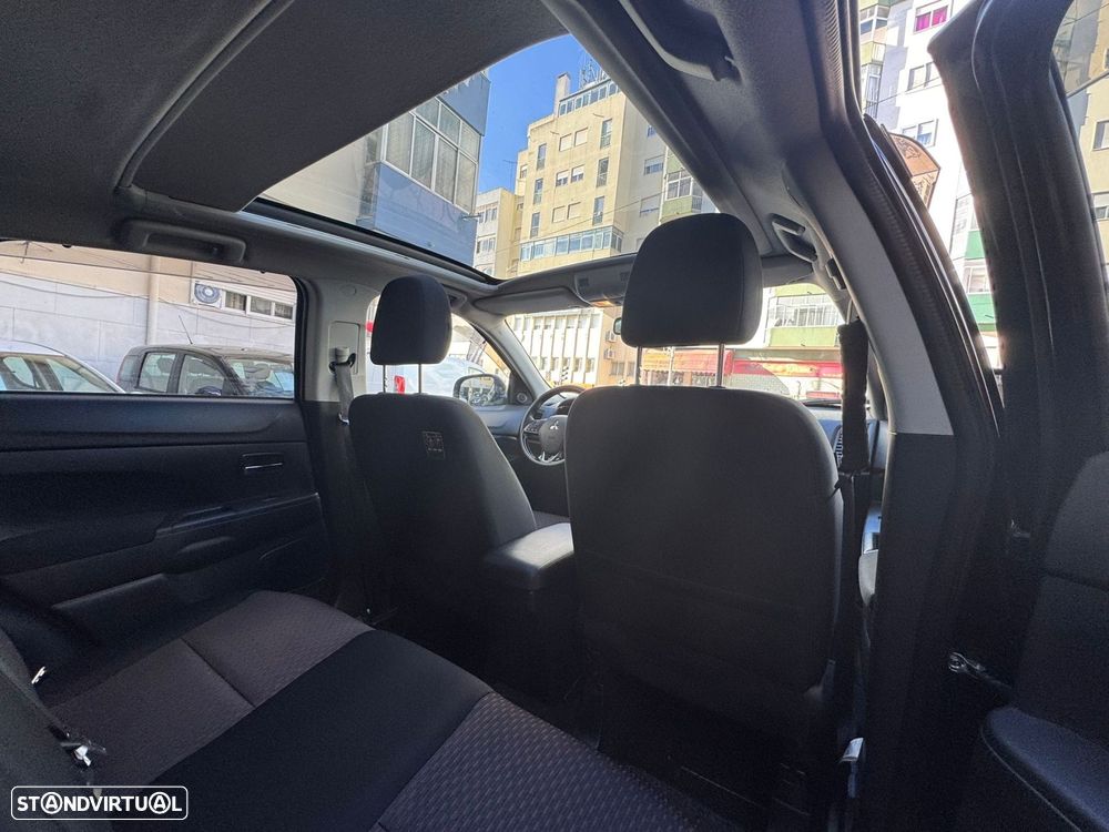 Mitsubishi ASX 1.6 MIVEC Intense Connect Edition - 14