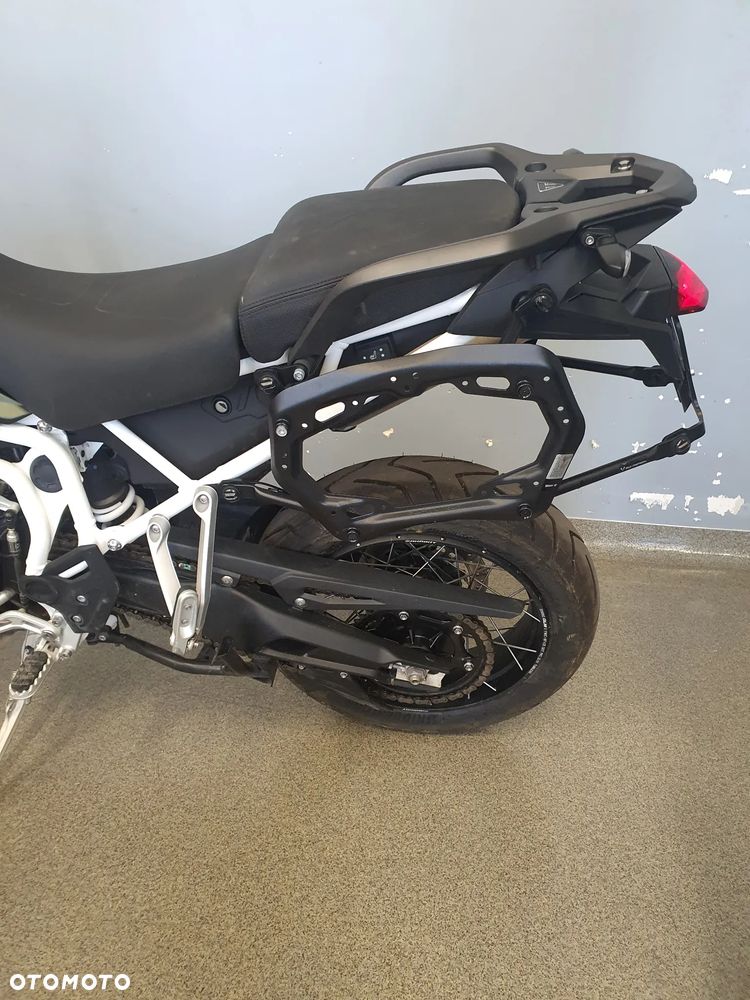 Triumph Tiger - 8