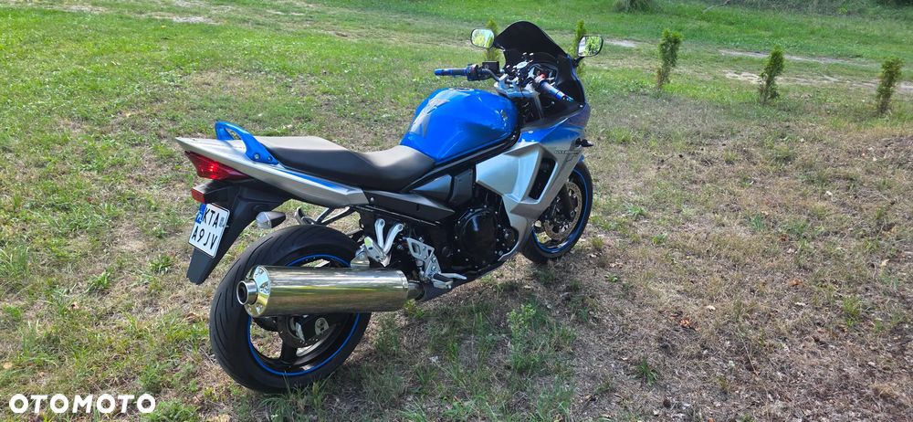 Suzuki GSX - 7