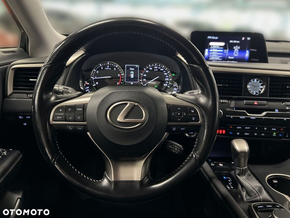 Lexus RX - 21