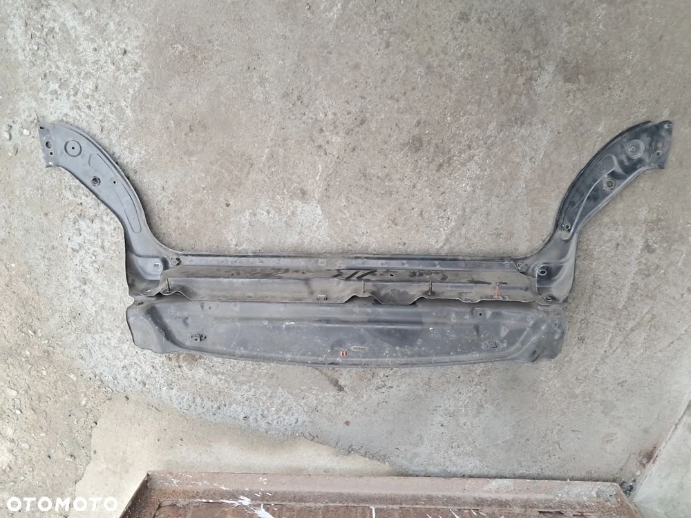 Citroen Berlingo II 1.6 HDI Wzmocnienie pasa przedniego