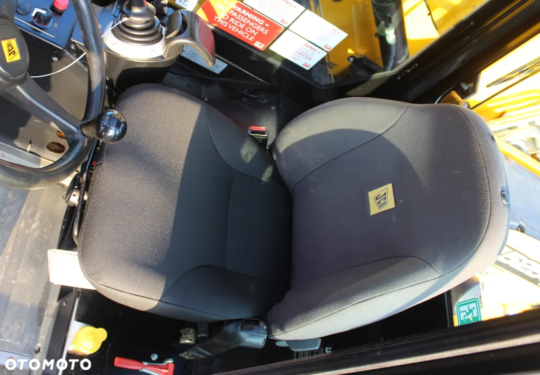 JCB 525-60 Hi-Viz - 19
