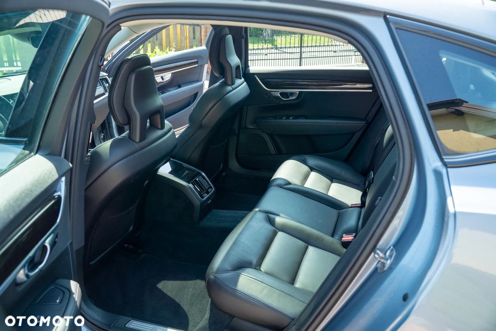 Volvo S90 T6 AWD Momentum - 3