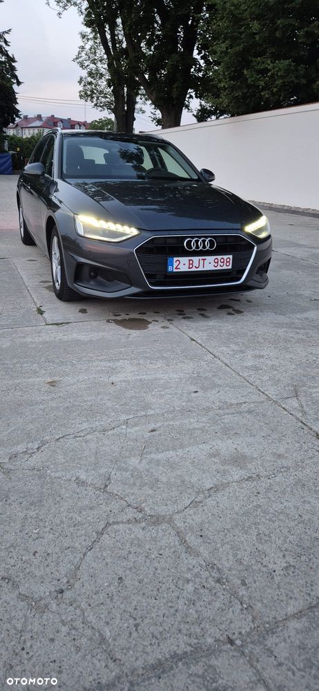 Audi A4 Avant 35 TDI S tronic S line - 16