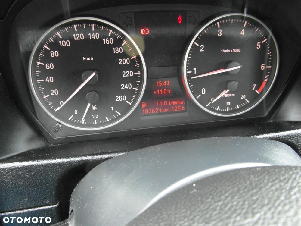 BMW X1 sDrive18i - 24