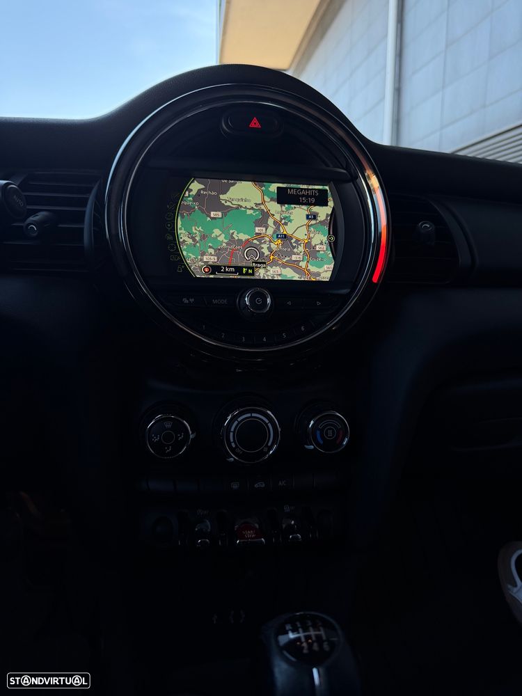 MINI 3 Portas One D - 10