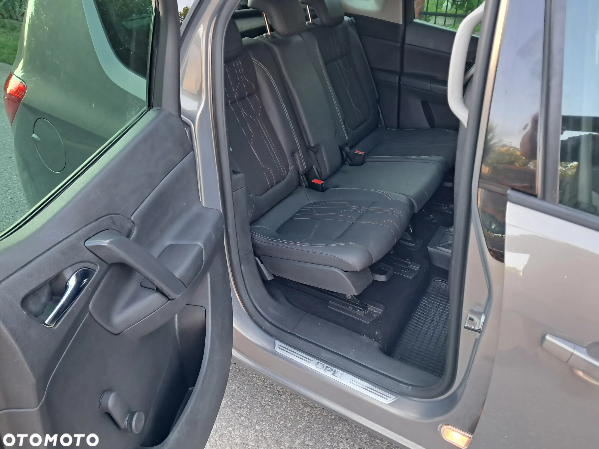 Opel Meriva 1.4 Color Edition - 10