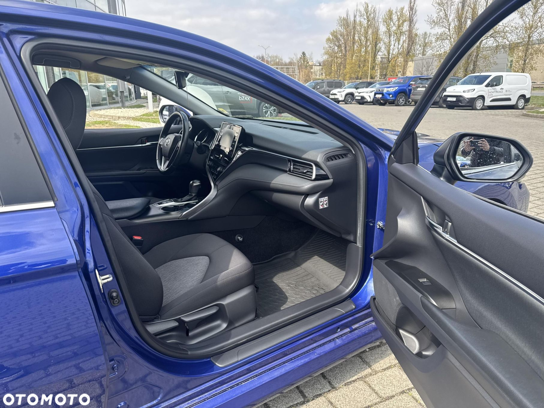 Toyota Camry 2.5 Hybrid Comfort CVT - 20