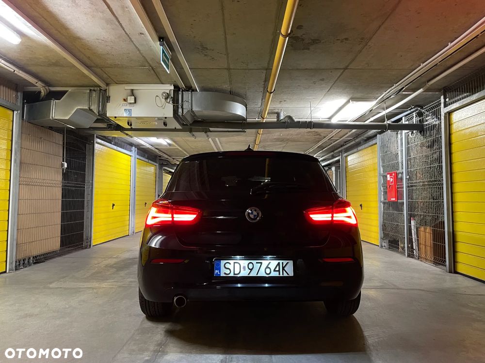 BMW Seria 1 116d - 2