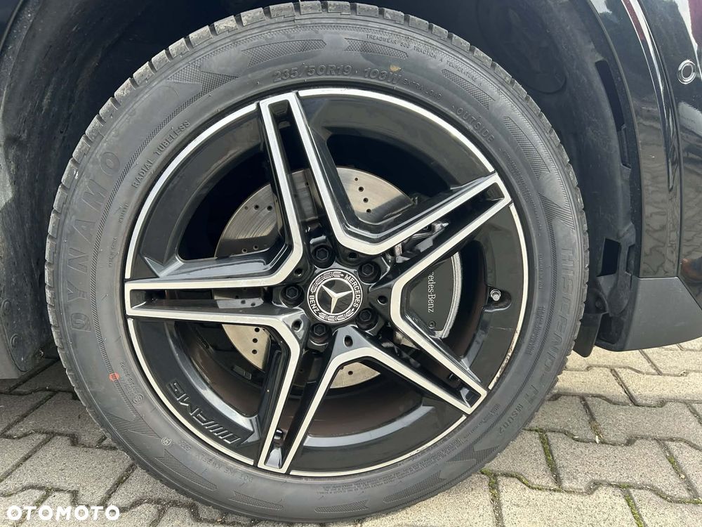 Mercedes-Benz GLA - 16