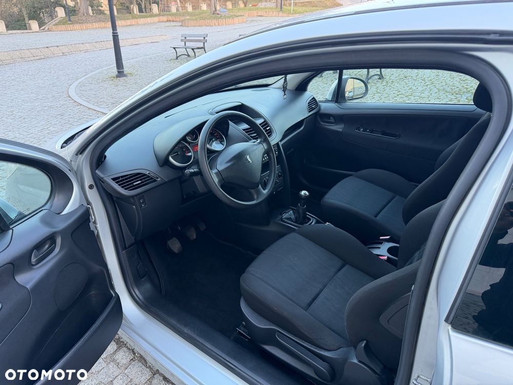 Peugeot 207 95 VTi Filou - 8