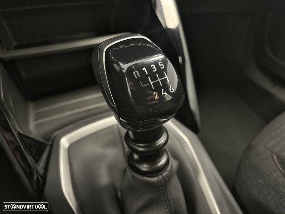 Peugeot 2008 1.2 PureTech Style - 22