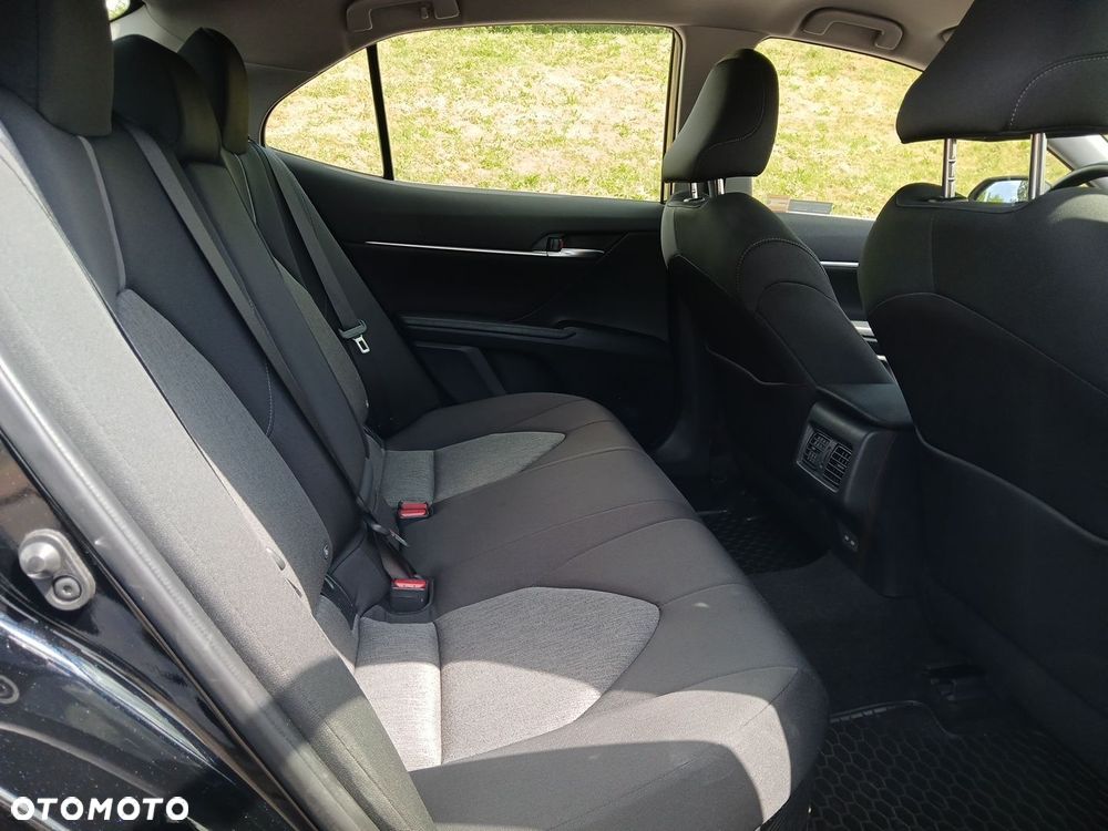 Toyota Camry 2.5 Hybrid Comfort CVT - 14