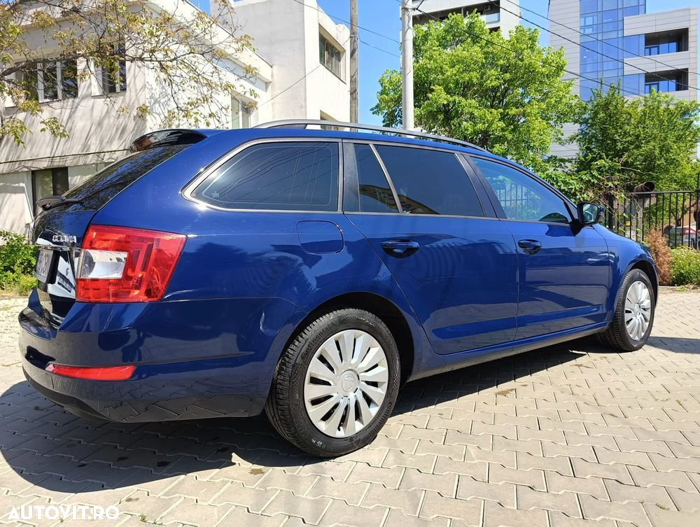 Skoda Octavia Combi 2.0 TDI Clever - 5